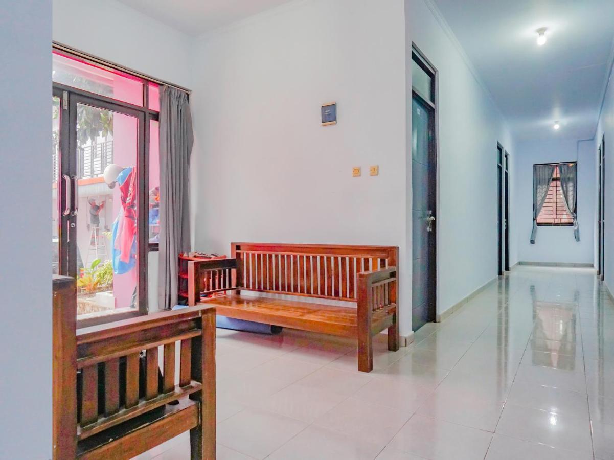 Oyo 2770 Zleepy Wisma Khazri Bogor Exterior foto