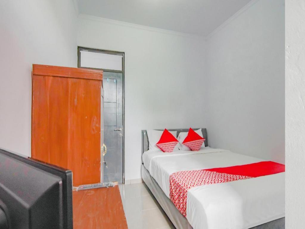 Oyo 2770 Zleepy Wisma Khazri Bogor Exterior foto