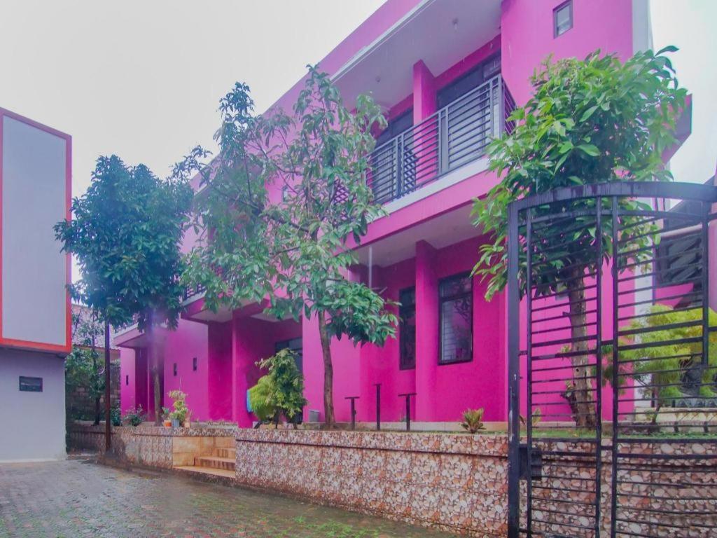Oyo 2770 Zleepy Wisma Khazri Bogor Exterior foto